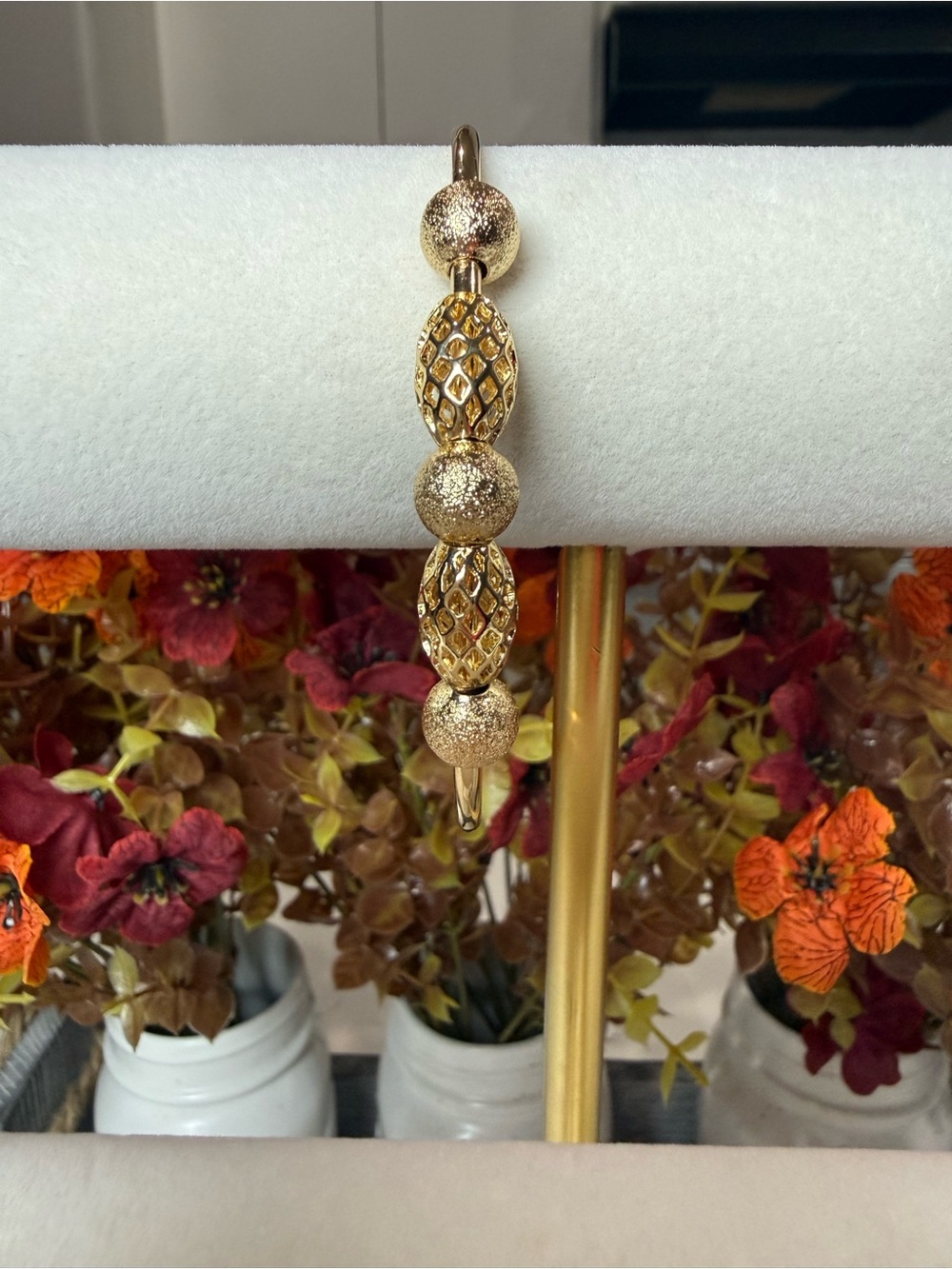 Elegant Gold Beaded Women's Bracelet